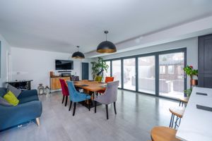 Living dining area- click for photo gallery